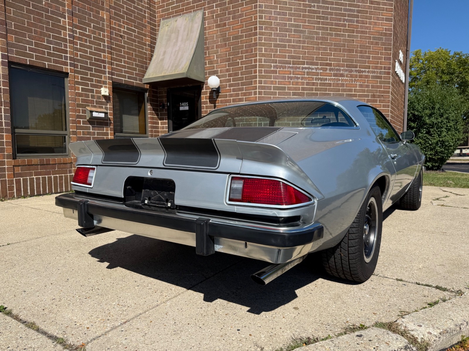 Chevrolet-Camaro-1975-Coupe-6