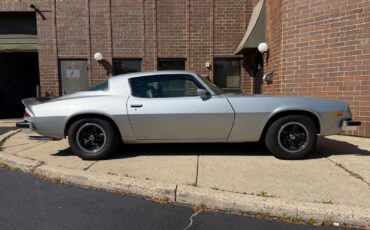 Chevrolet-Camaro-1975-Coupe-8