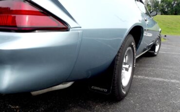 Chevrolet-Camaro-1979-Coupe-10