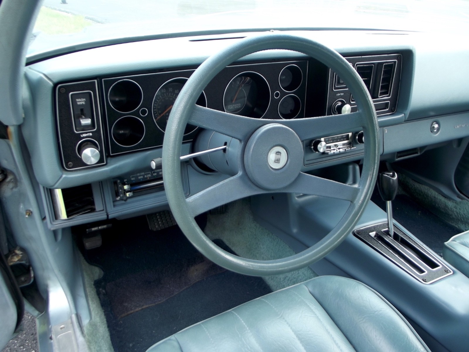Chevrolet-Camaro-1979-Coupe-21
