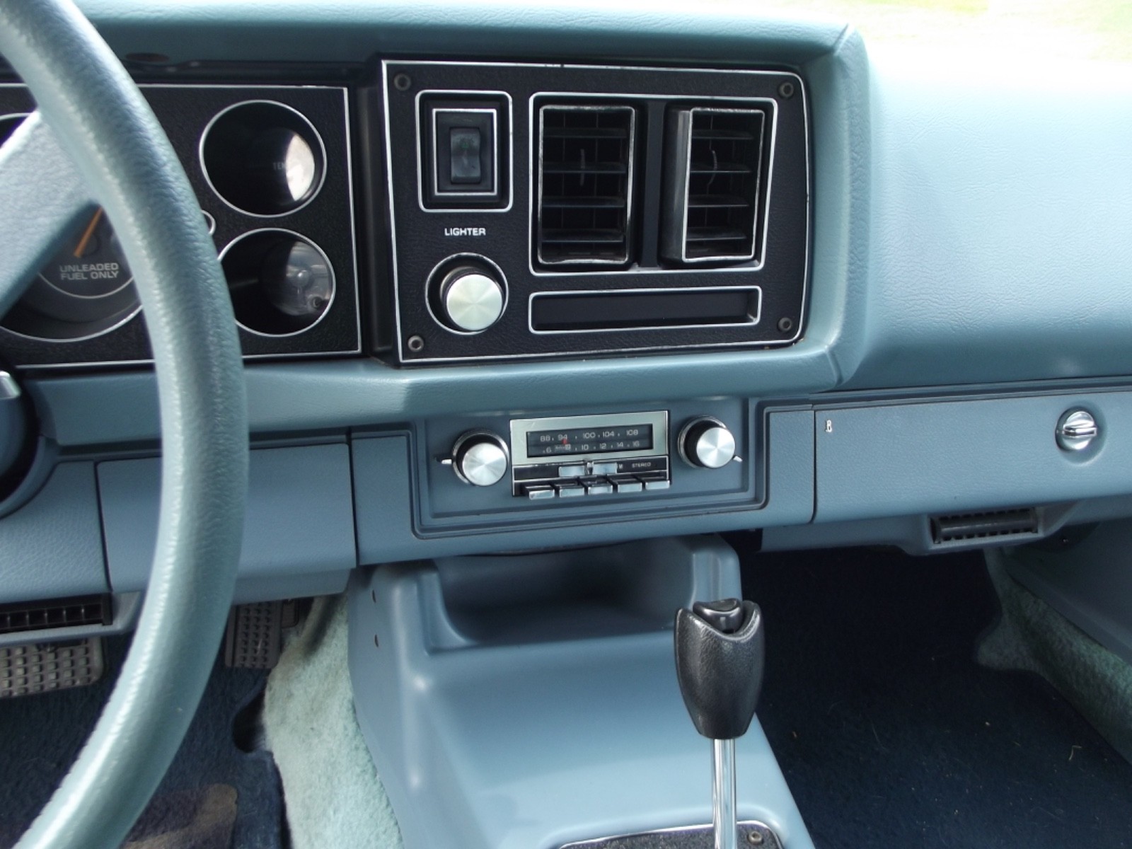Chevrolet-Camaro-1979-Coupe-22