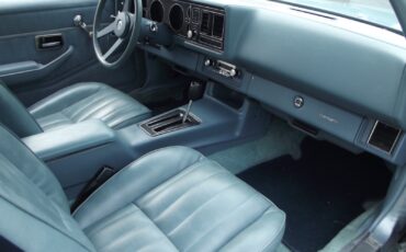 Chevrolet-Camaro-1979-Coupe-23