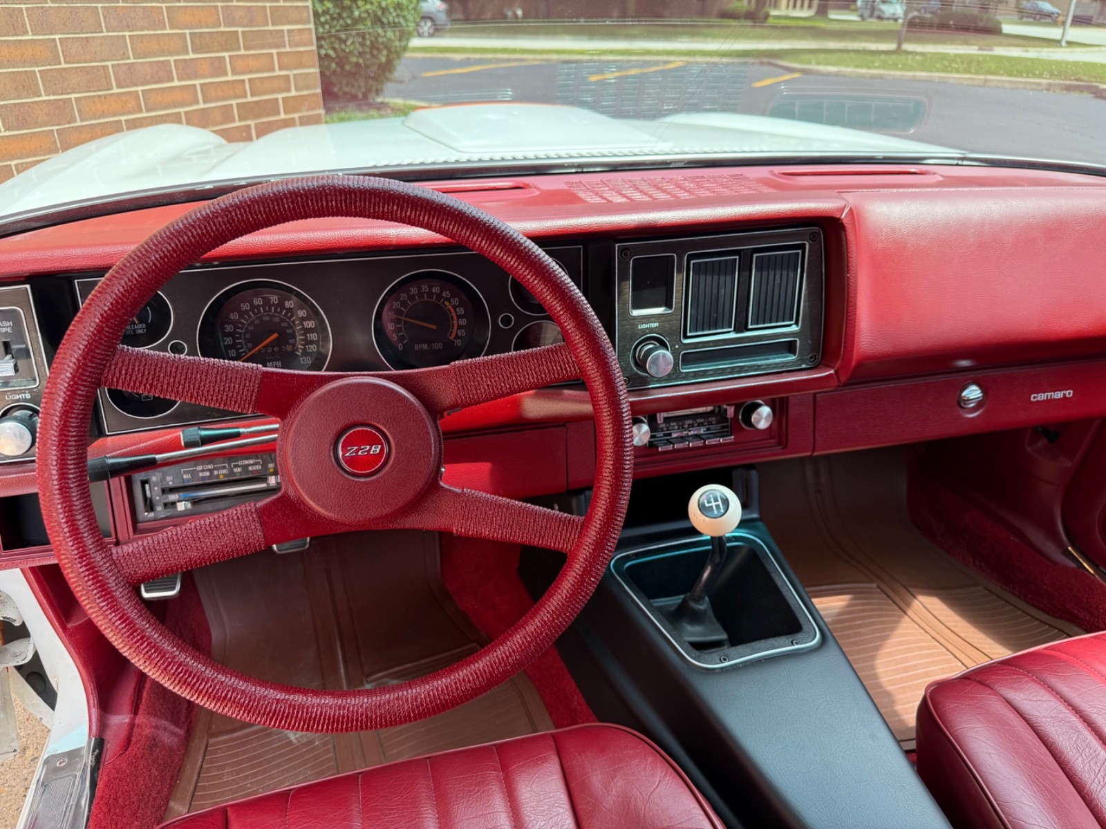 Chevrolet-Camaro-1979-Coupe-28