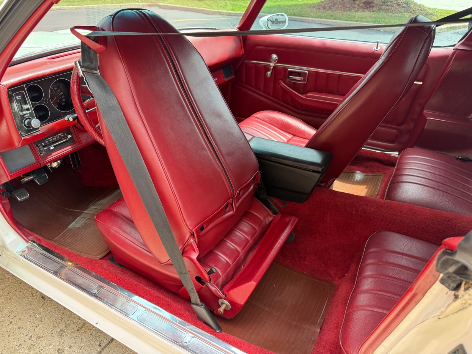 Chevrolet-Camaro-1979-Coupe-29