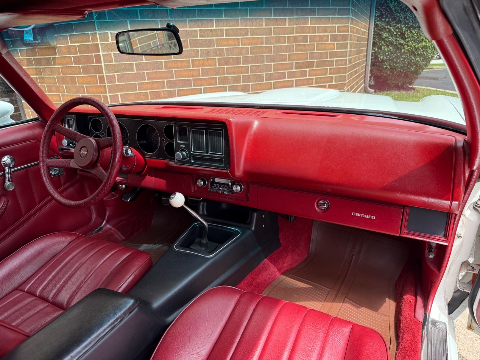 Chevrolet-Camaro-1979-Coupe-34
