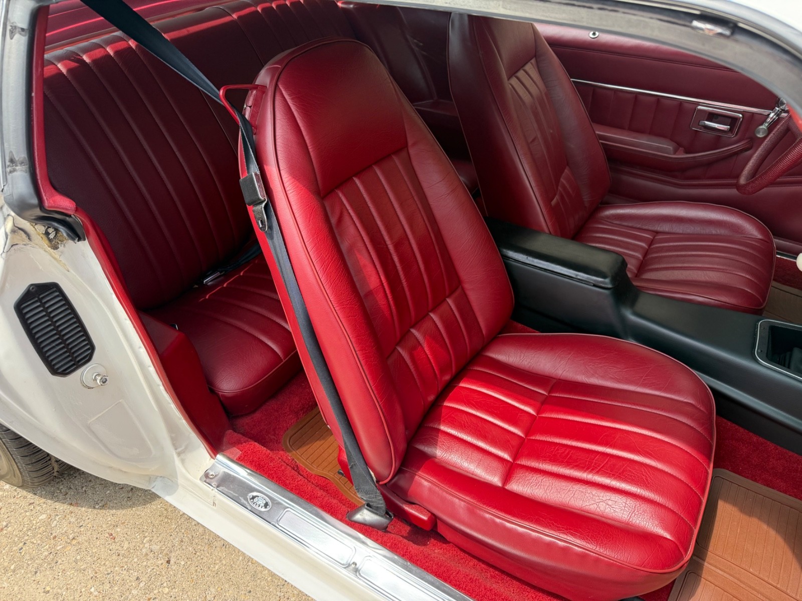 Chevrolet-Camaro-1979-Coupe-35