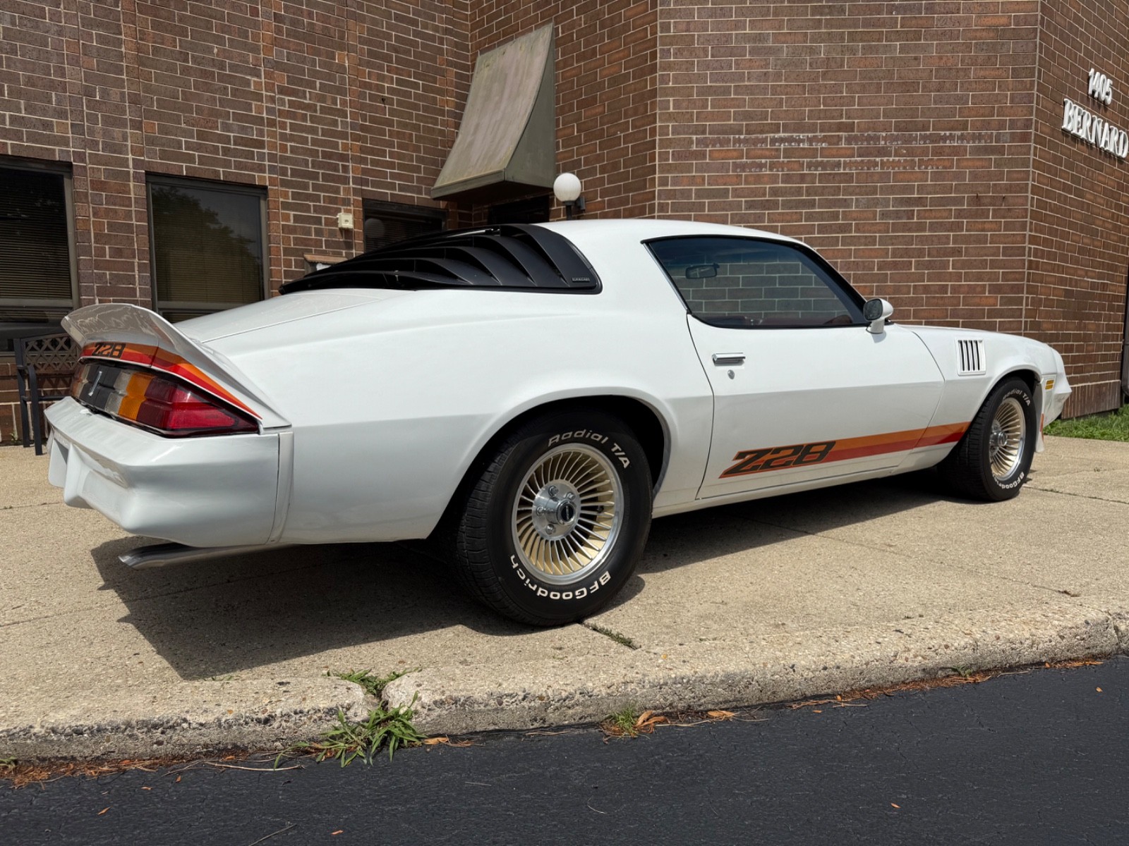 Chevrolet-Camaro-1979-Coupe-7