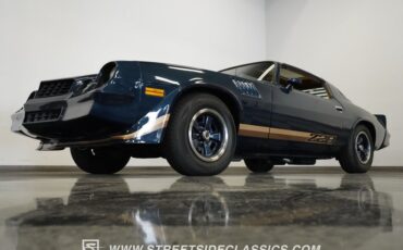 Chevrolet-Camaro-1979-Dark-Blue-Metallic-Tan-15