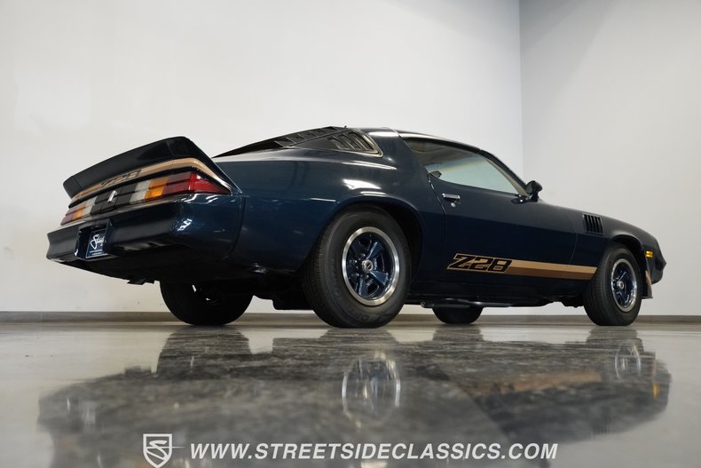 Chevrolet-Camaro-1979-Dark-Blue-Metallic-Tan-23