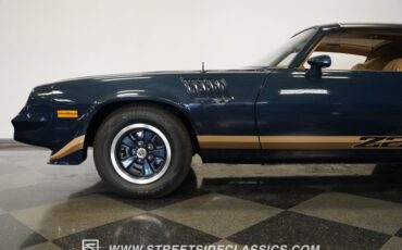 Chevrolet-Camaro-1979-Dark-Blue-Metallic-Tan-30