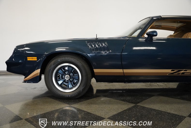 Chevrolet-Camaro-1979-Dark-Blue-Metallic-Tan-30