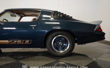 Chevrolet-Camaro-1979-Dark-Blue-Metallic-Tan-31