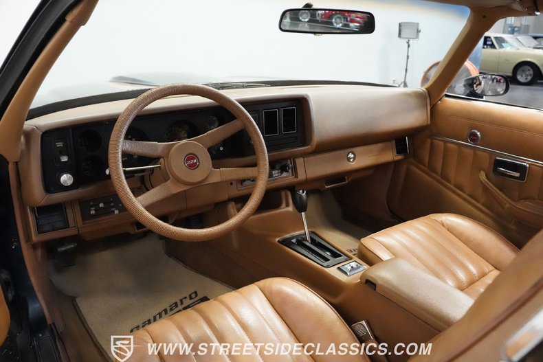 Chevrolet-Camaro-1979-Dark-Blue-Metallic-Tan-41