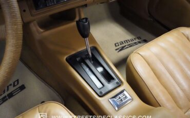 Chevrolet-Camaro-1979-Dark-Blue-Metallic-Tan-48