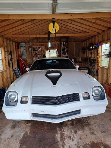 Chevrolet-Camaro-1979-White-8