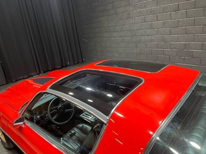 Chevrolet-Camaro-1981-Coupe-14