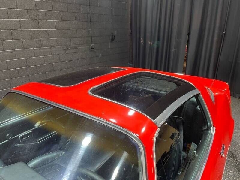Chevrolet-Camaro-1981-Coupe-17