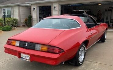 Chevrolet-Camaro-1981-Coupe-2