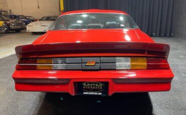 Chevrolet-Camaro-1981-Coupe-7