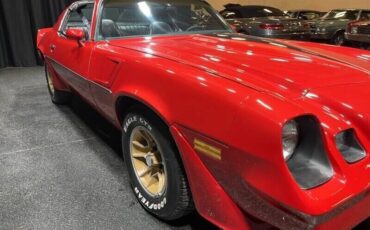 Chevrolet-Camaro-1981-Coupe-9
