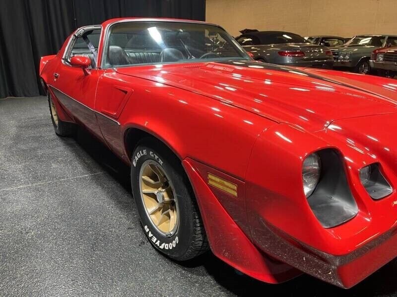 Chevrolet-Camaro-1981-Coupe-9