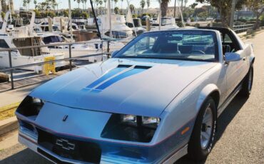 Chevrolet-Camaro-1982-Coupe-1