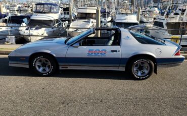 Chevrolet-Camaro-1982-Coupe-2