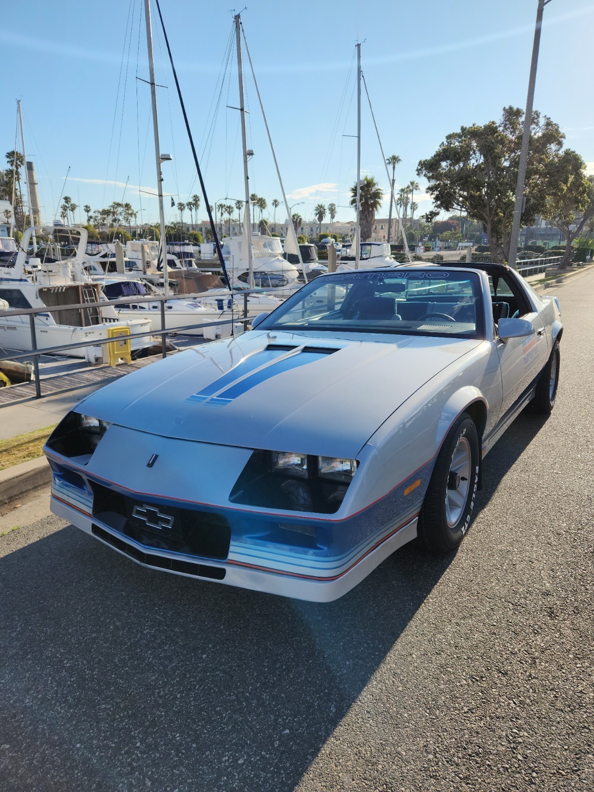 Chevrolet-Camaro-1982-Coupe-3