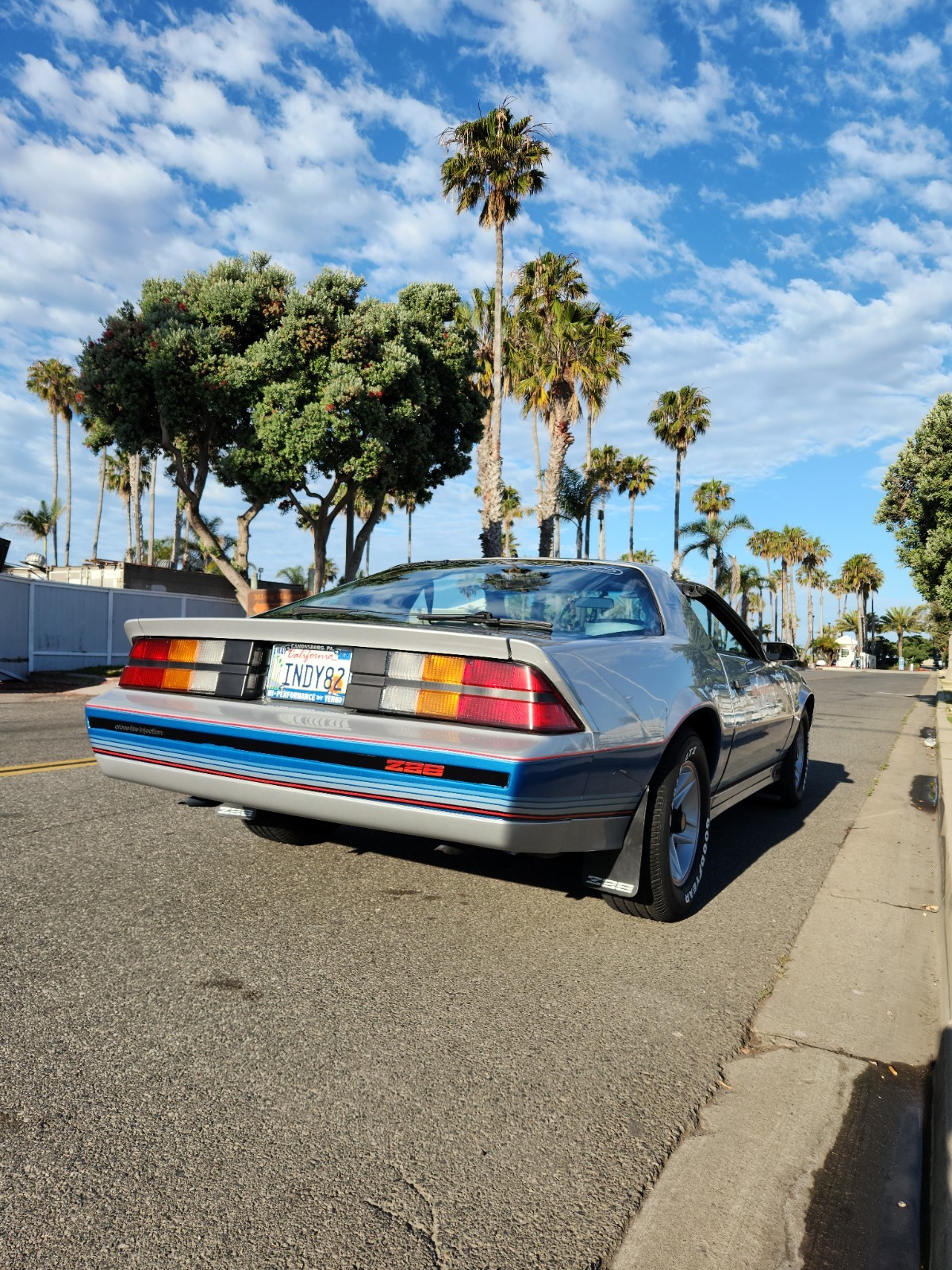 Chevrolet-Camaro-1982-Coupe-4