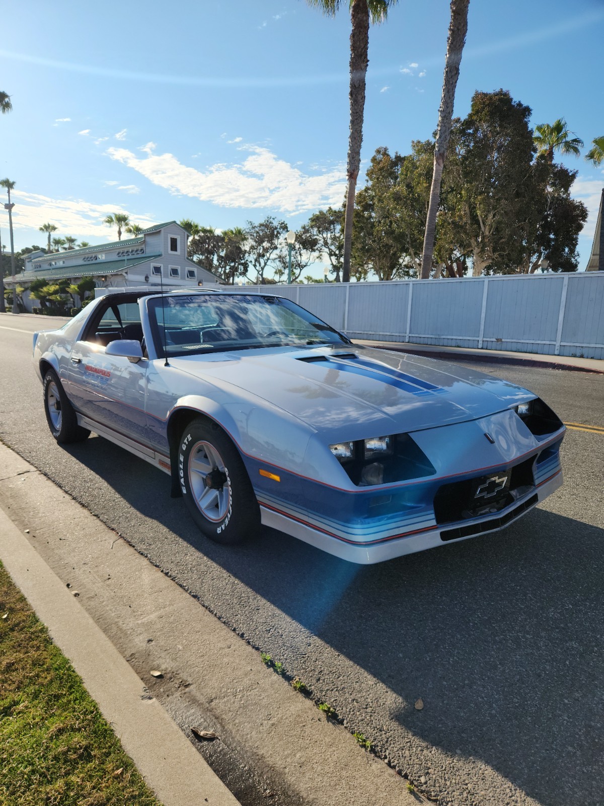 Chevrolet-Camaro-1982-Coupe-6