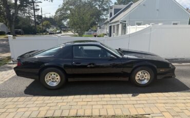 Chevrolet-Camaro-1985-3