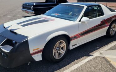 Chevrolet-Camaro-1986-Coupe-1
