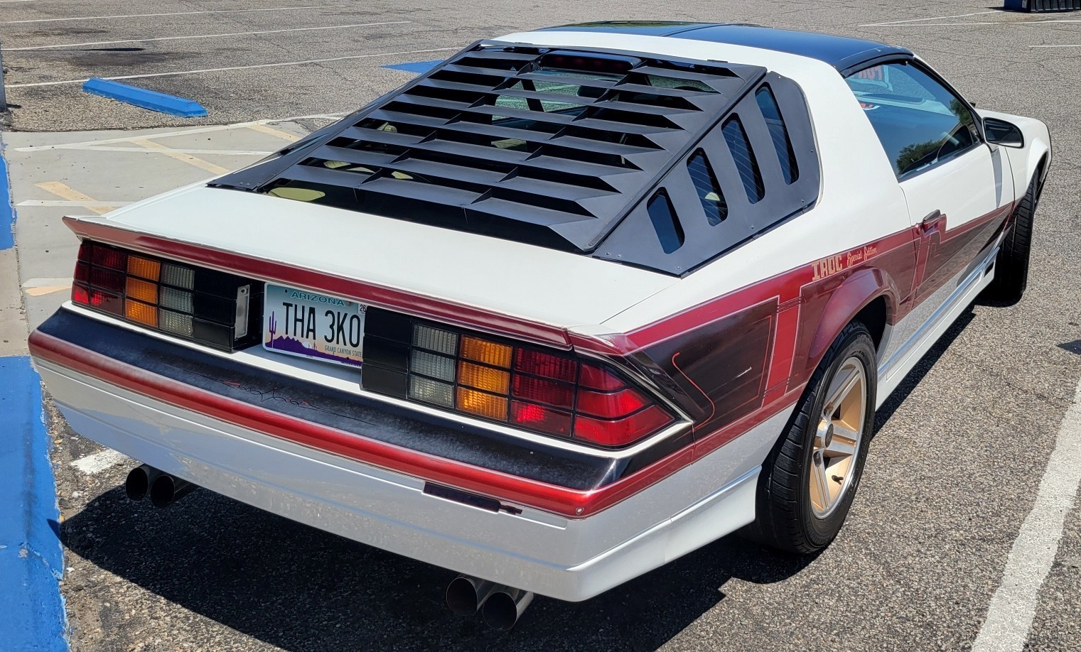 Chevrolet-Camaro-1986-Coupe-4