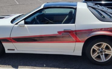 Chevrolet-Camaro-1986-Coupe-5