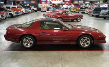 Chevrolet-Camaro-1987-Coupe-15