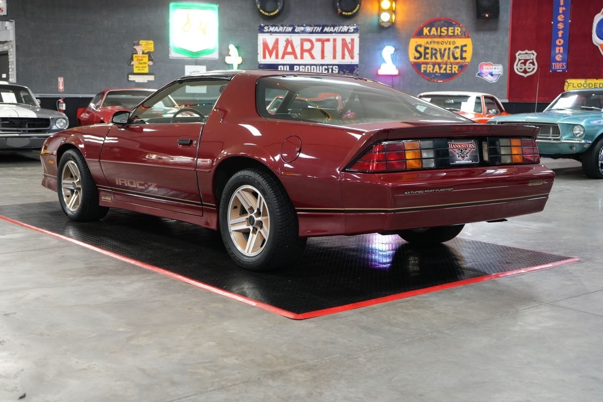 Chevrolet-Camaro-1987-Coupe-20