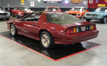 Chevrolet-Camaro-1987-Coupe-28