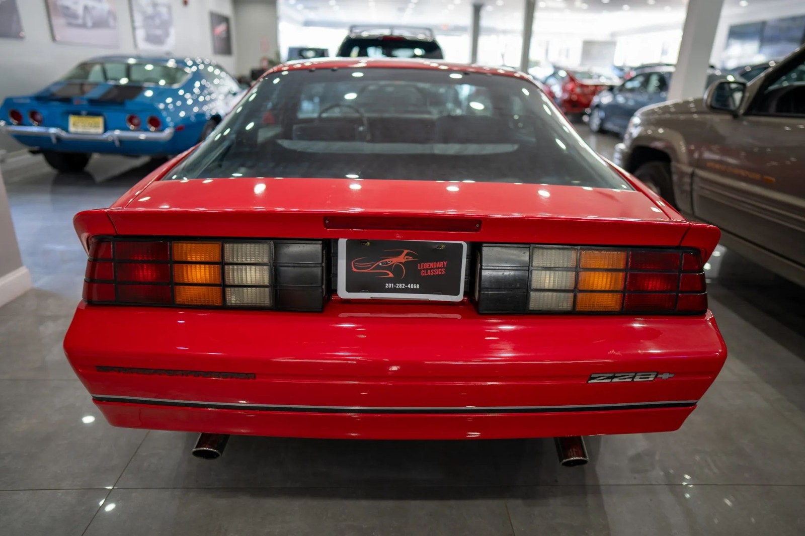 Chevrolet-Camaro-1987-Coupe-5
