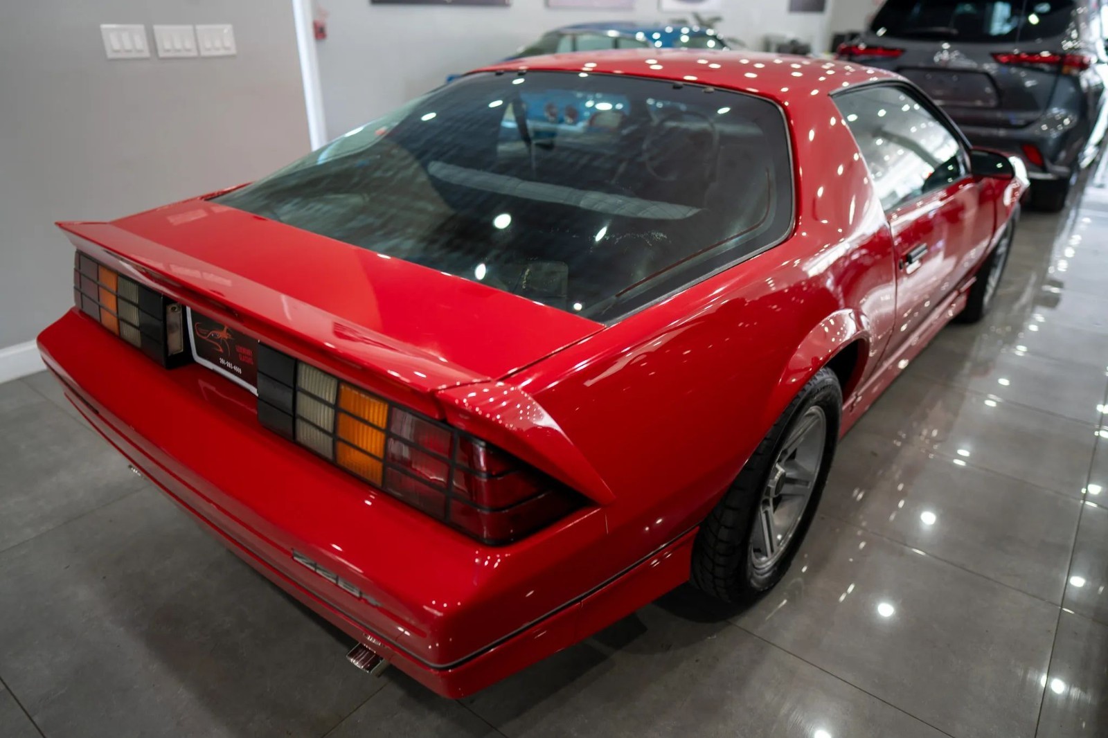 Chevrolet-Camaro-1987-Coupe-6