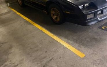 Chevrolet-Camaro-1988-Black-12