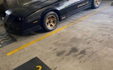 Chevrolet-Camaro-1988-Black-13