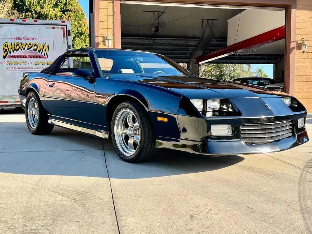 Chevrolet-Camaro-1989-Convertible-17