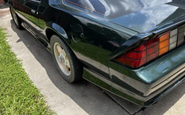 Chevrolet-Camaro-1992-Coupe-3