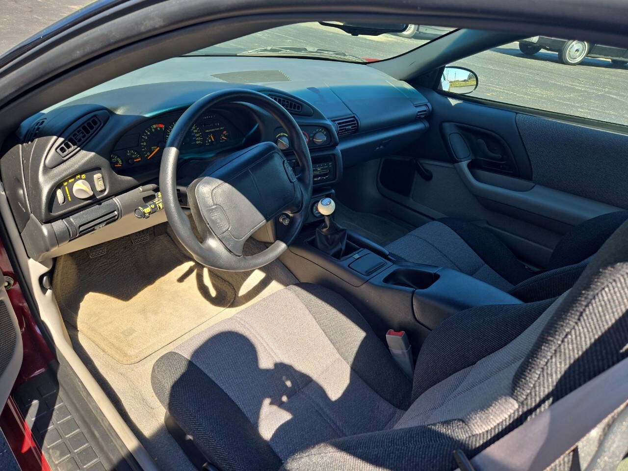 Chevrolet-Camaro-1993-Hatchback-9