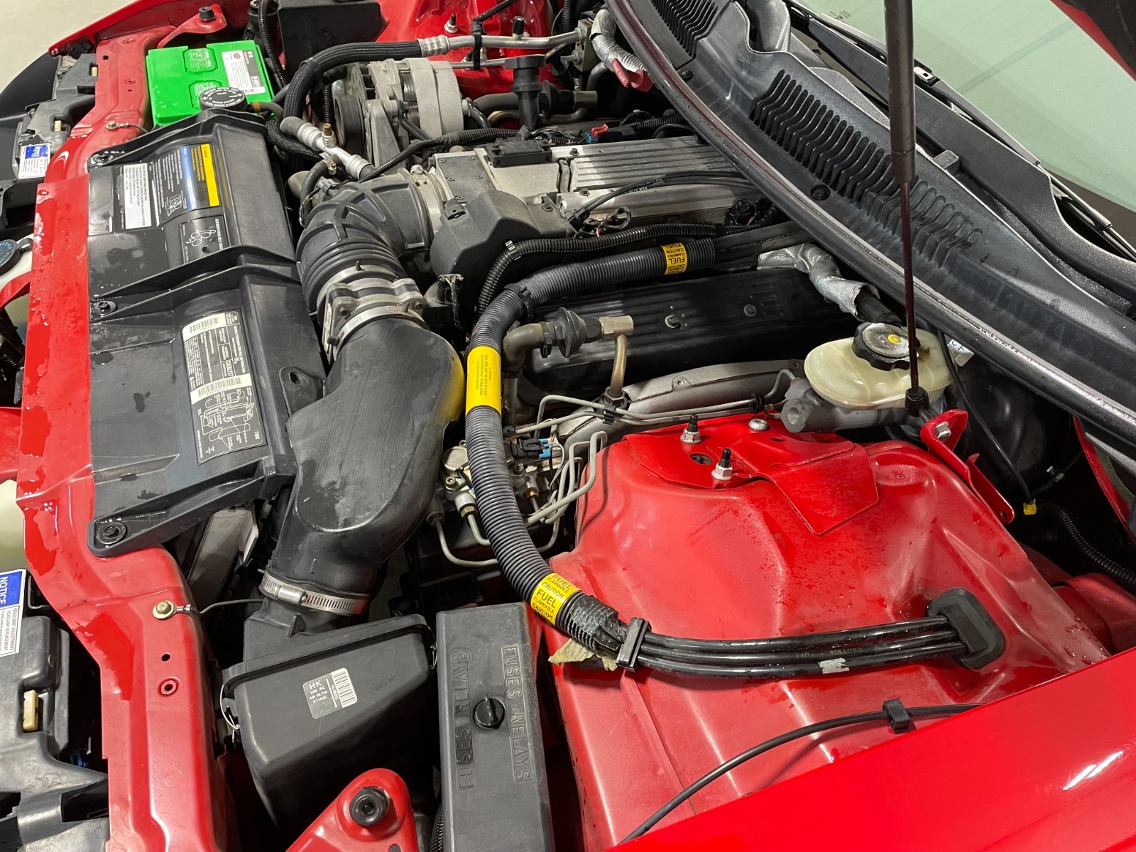 Chevrolet-Camaro-1994-Coupe-16
