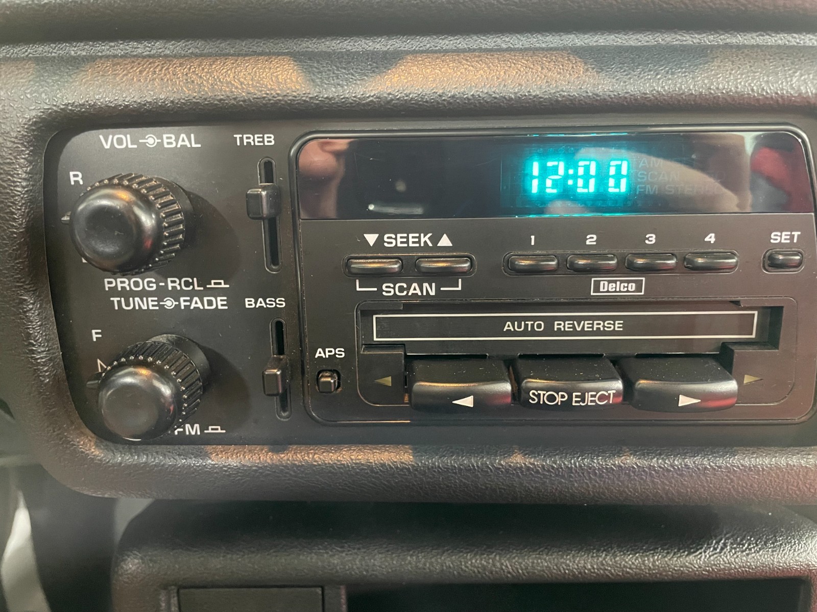 Chevrolet-Camaro-1994-Coupe-21