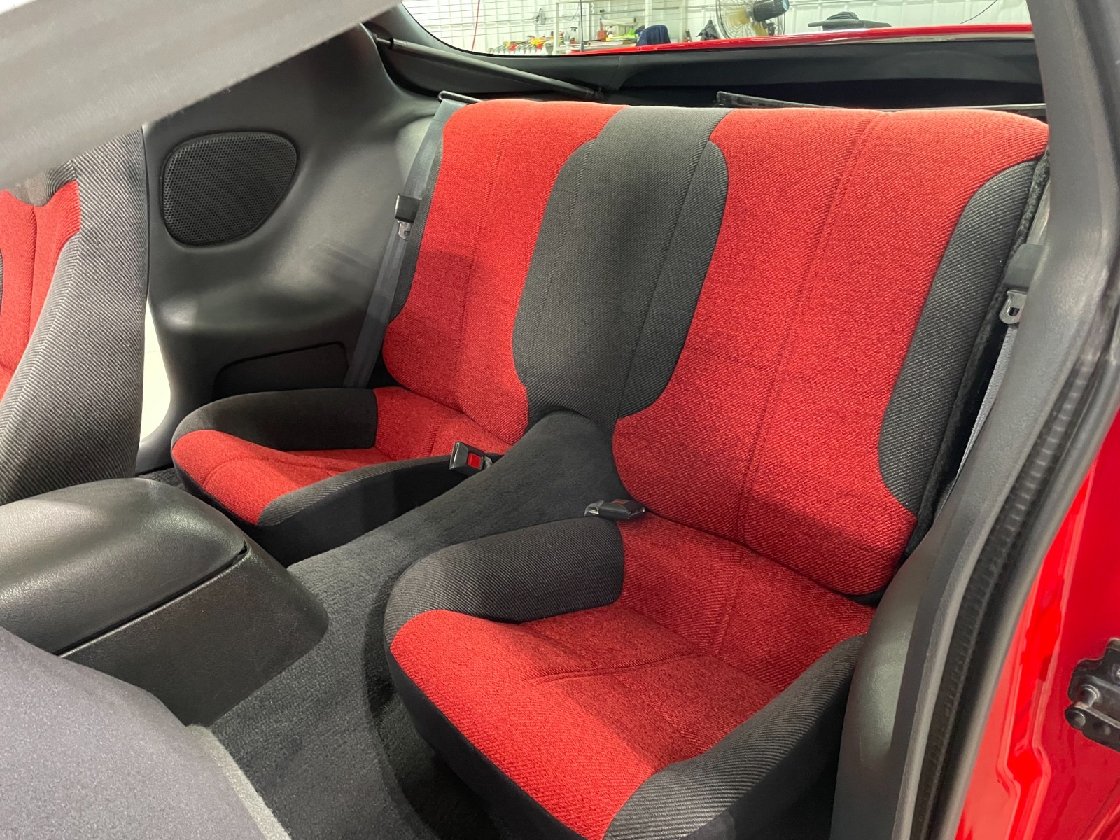 Chevrolet-Camaro-1994-Coupe-31