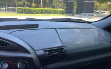 Chevrolet-Camaro-1995-18