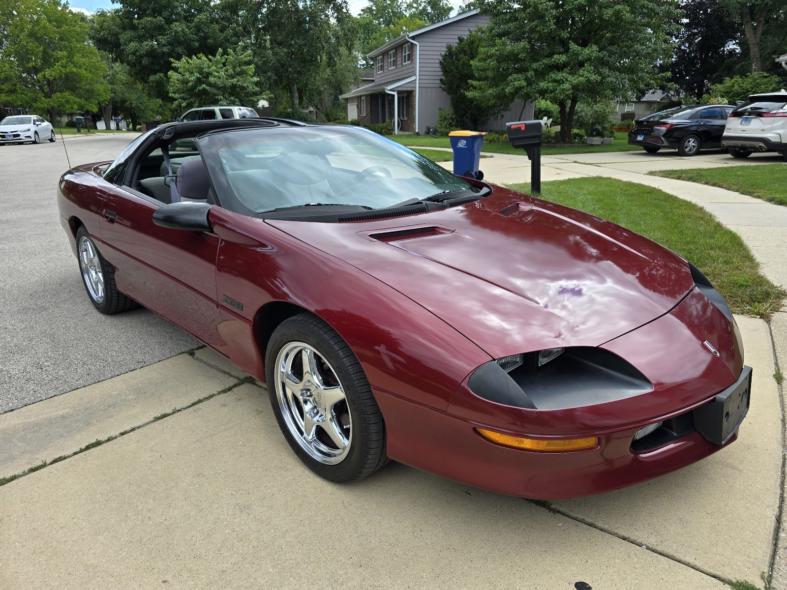 Chevrolet-Camaro-1995-Coupe-2