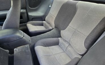 Chevrolet-Camaro-1995-Coupe-8